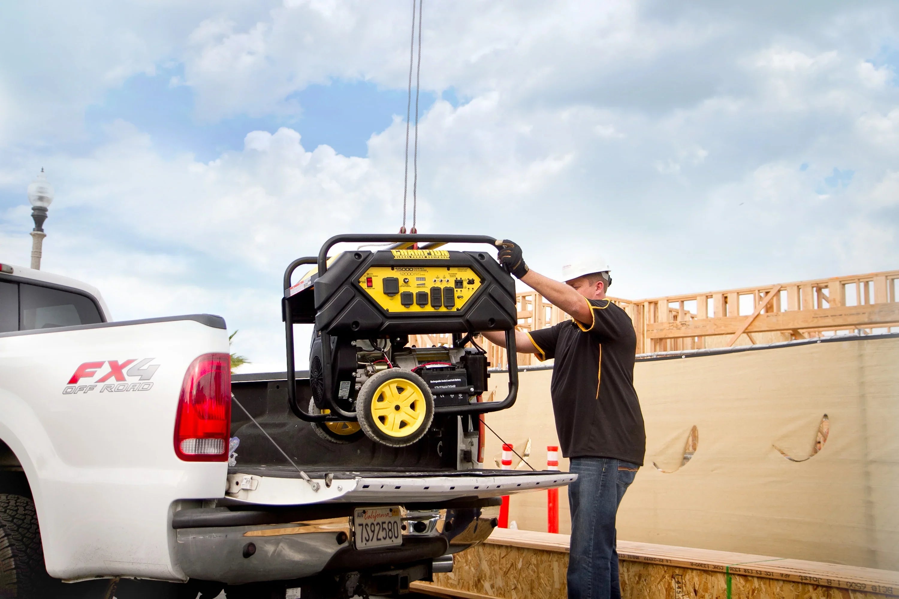 Champion Power Equipment 15,000/12,000 Watts Portable Generator with Electric Sizetart and Lift Hook