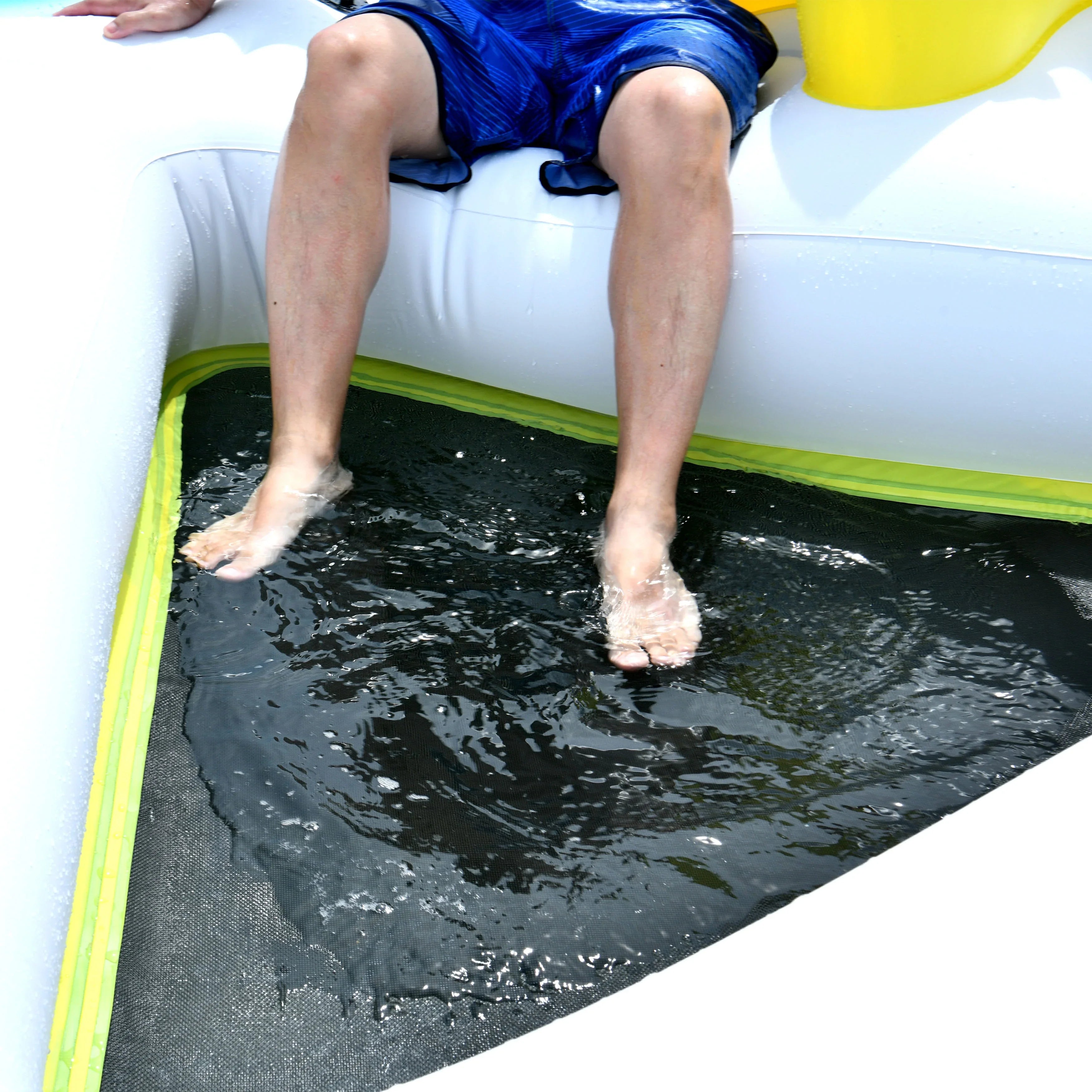 ALEKO IFI6P Inflatable Floating Island Rest Raft with Cup Holders and Coolers - 6 Person