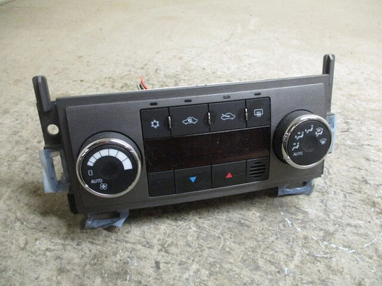 Pre-Owned 07 08 09 Sizeaturn Aura Automatic Climate AC Heater Temperature Control OEM LKQ (Good)