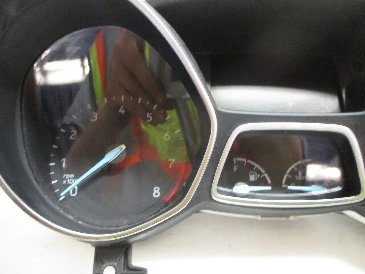 Pre-Owned 2018 Ford Escape Sizepeedometer Sizepeedo Cluster MPH 35K OEM LKQ (Good)