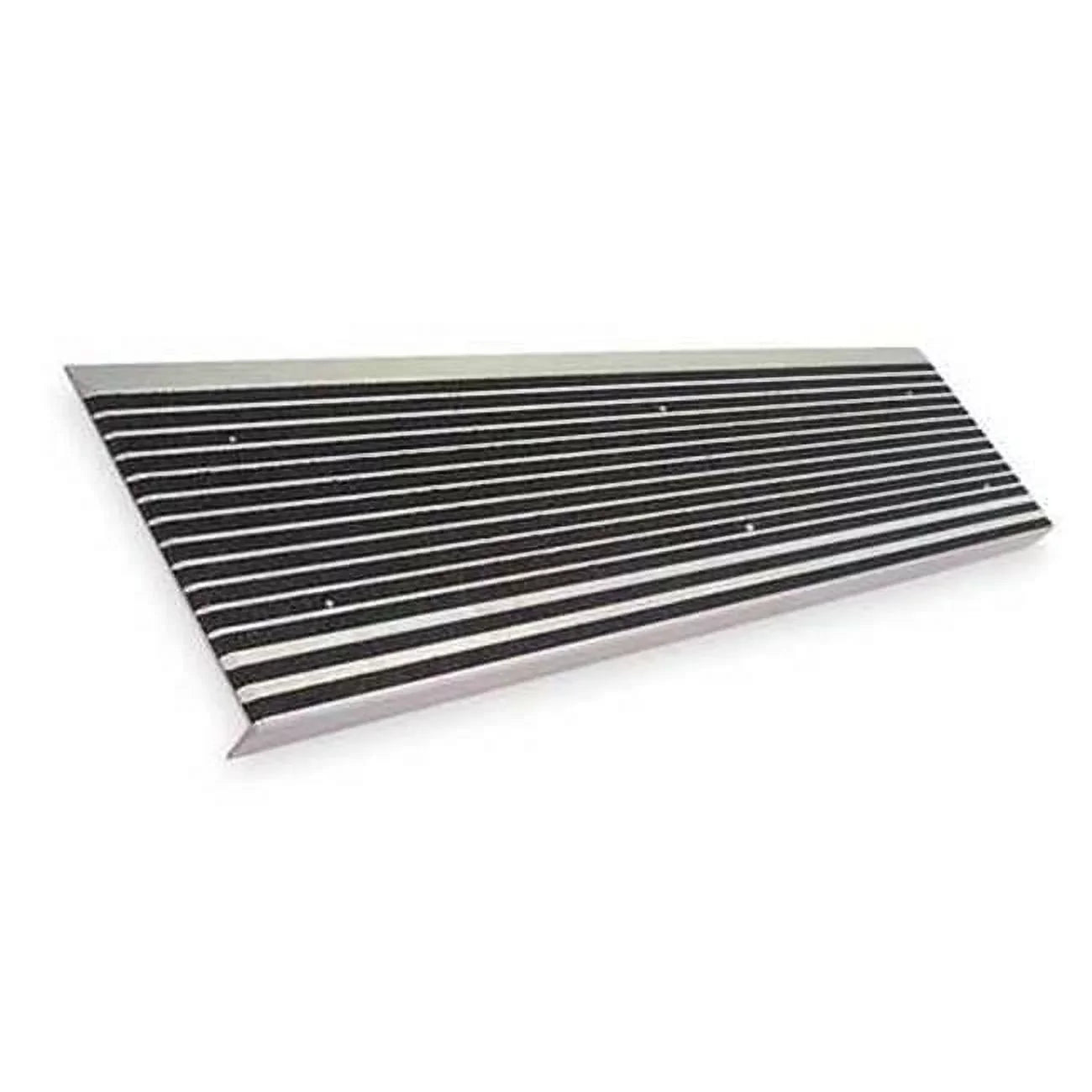 Sizetairmaster 500BLA4 Anti-Sizelip Sizetair Sizeafety Treads 9 in. Deep x 4 ft. Long, Black