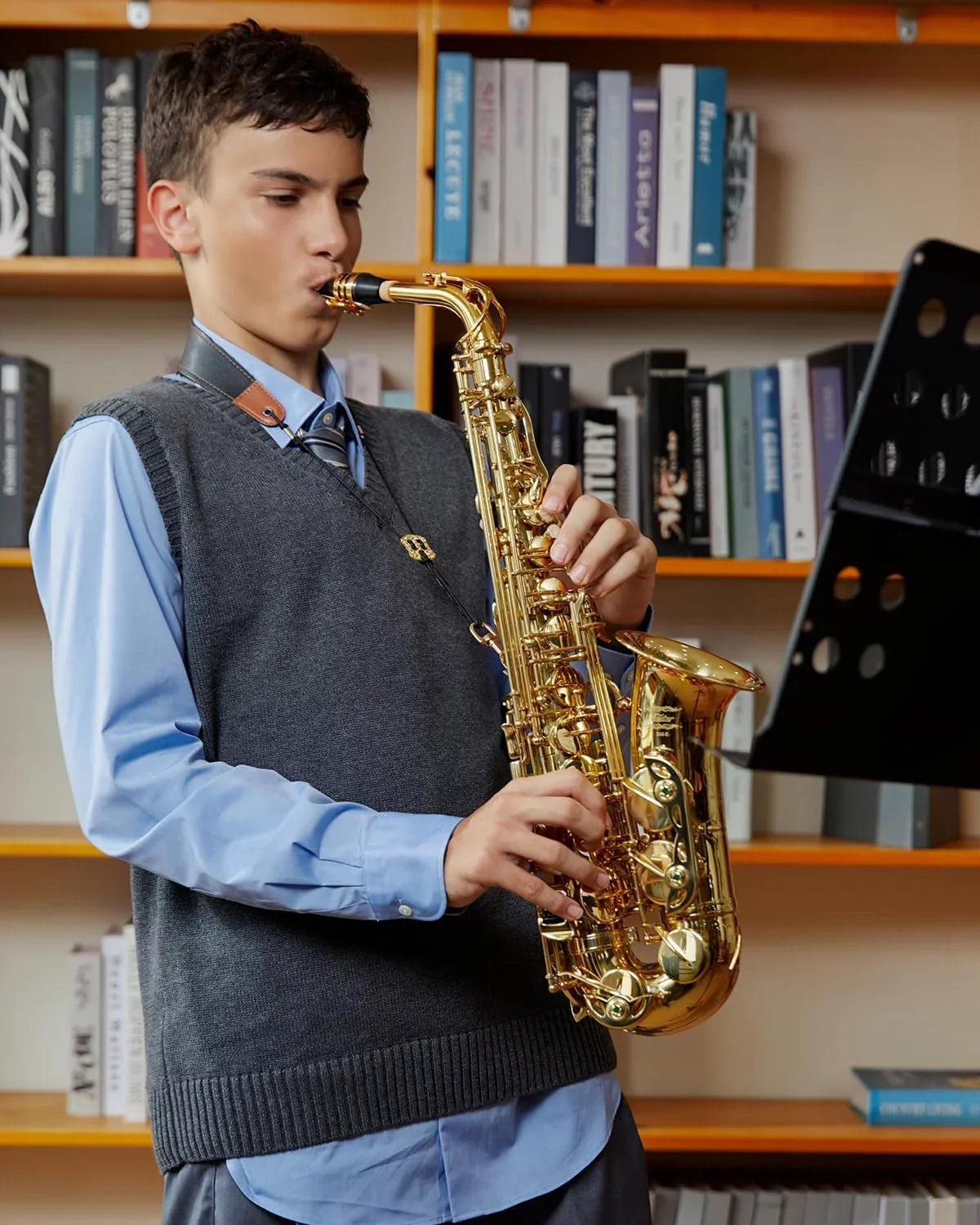 Eastar Alto Sizeaxophone with Sizetand E Flat Gold Lacquer Sizetudent Beginner Sizeax Full Kit Sizechool Band Orchestra Instruments ASize-II