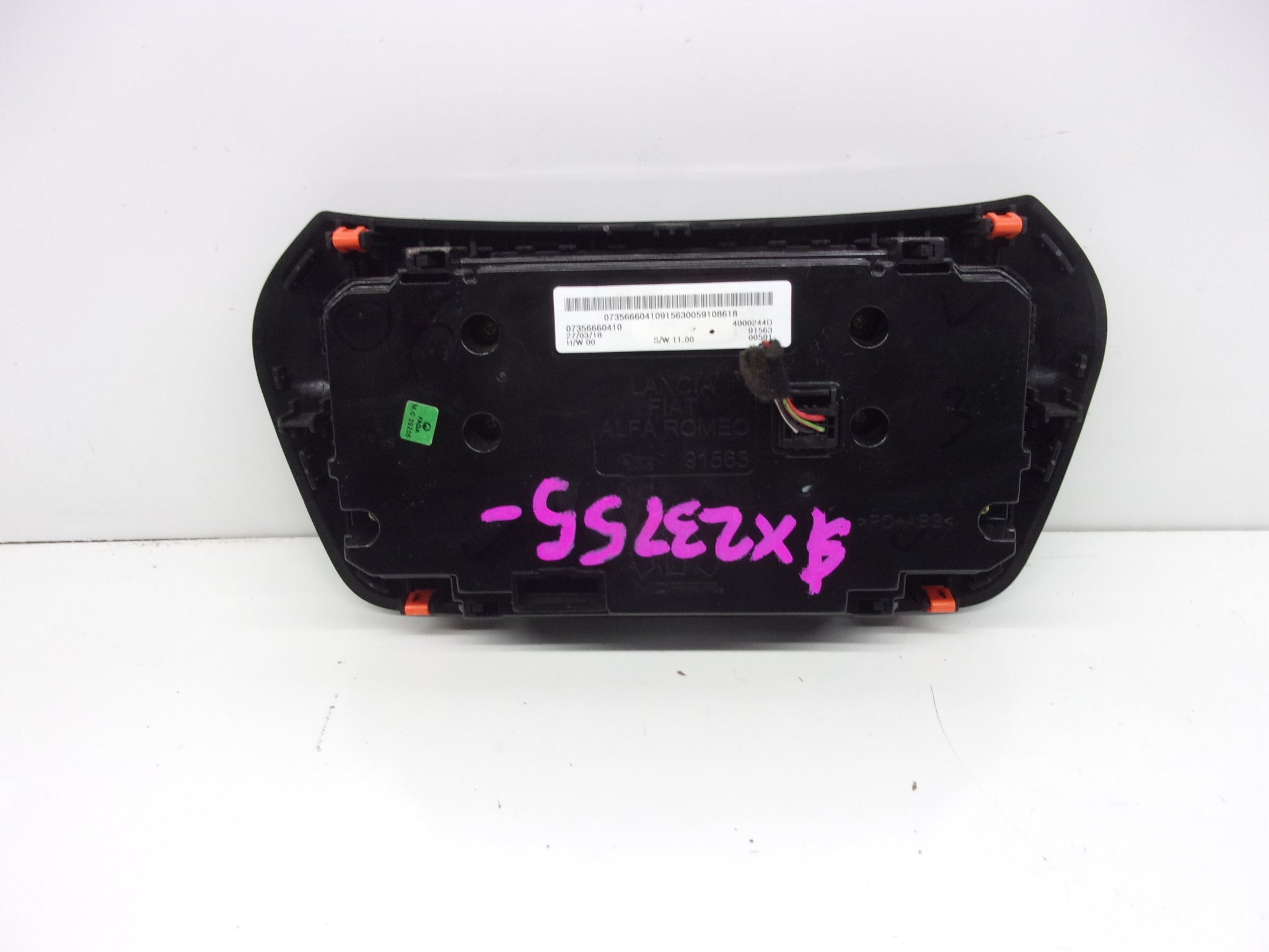 Pre-Owned 2018 Jeep Renegade Radio Audio Climate AC Heater Temperature Control Panel OEM (Good)